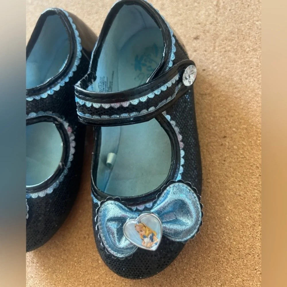 Disney Store Alice in Wonderland Costume Dress-Up‎ Shoes Size 9/10 – Preowned